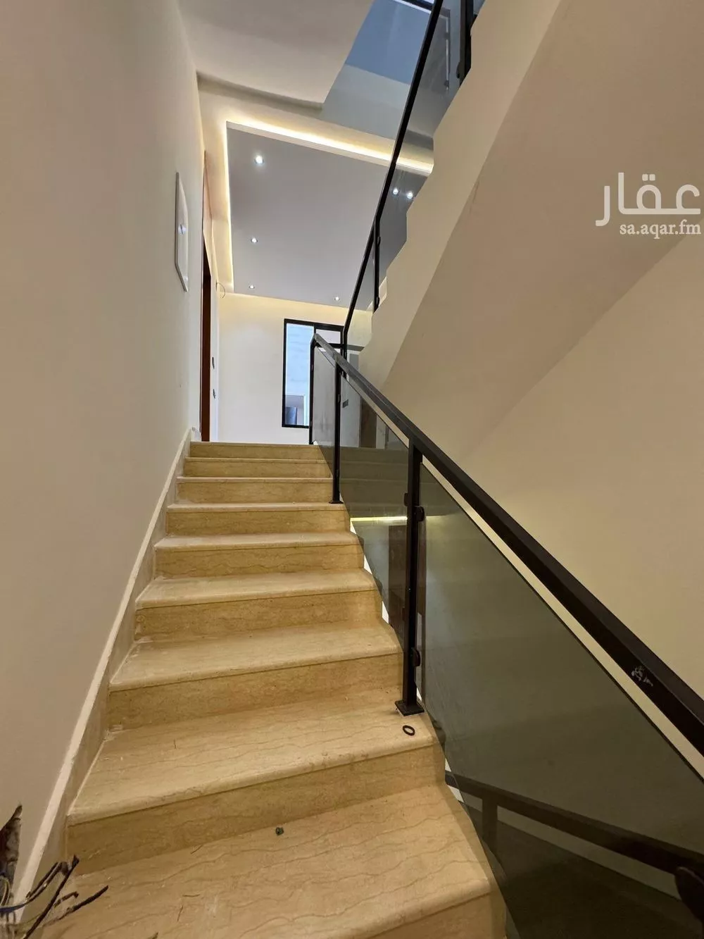 فيلا 6 غرف في طويق 7