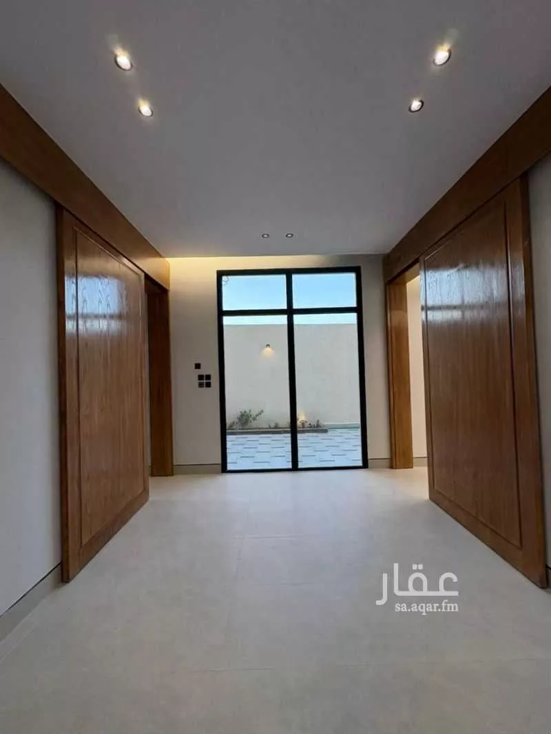 6 bedroom villa in Al Mahdiyyah 12