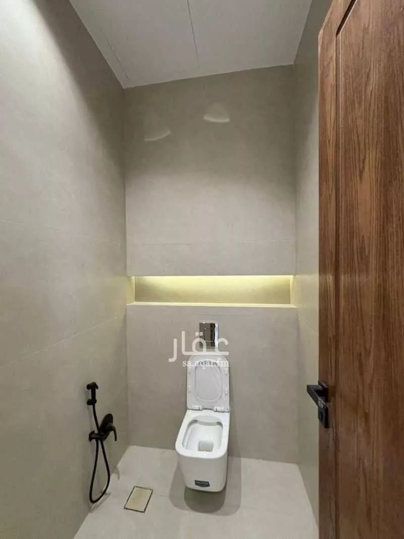 6 bedroom villa in Al Mahdiyyah 17