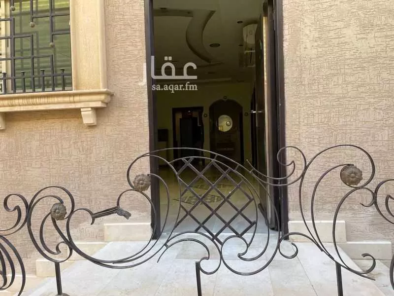 فيلا 12 غرف في ظهرة البديعة 24