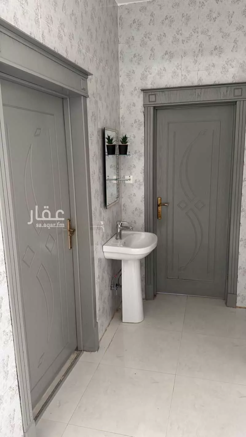6 bedroom villa in Al Janadriyah 15