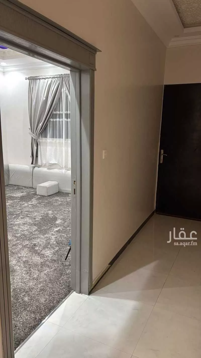 6 bedroom villa in Al Janadriyah 9