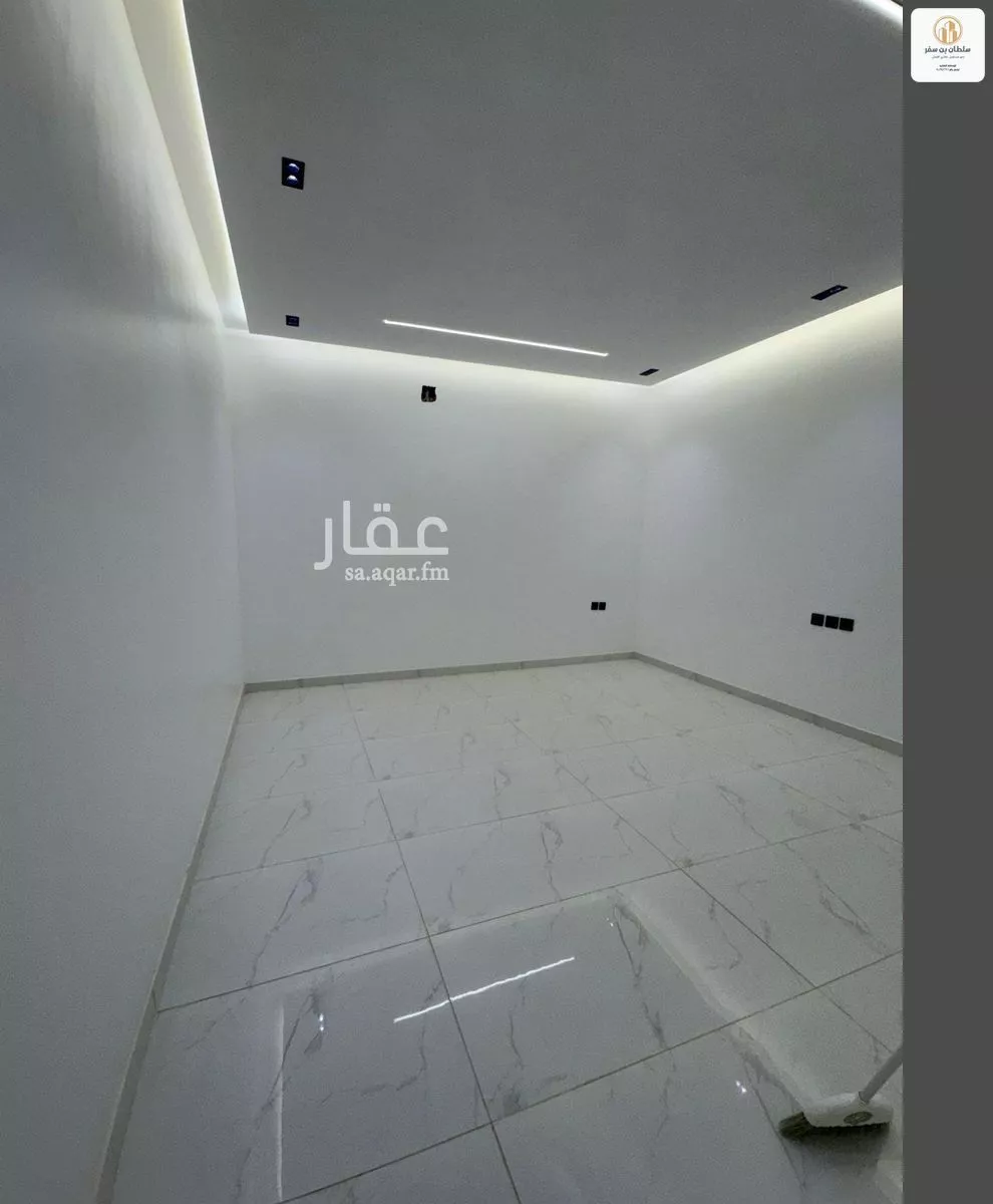 9 bedroom villa in Al Janadriyah 7
