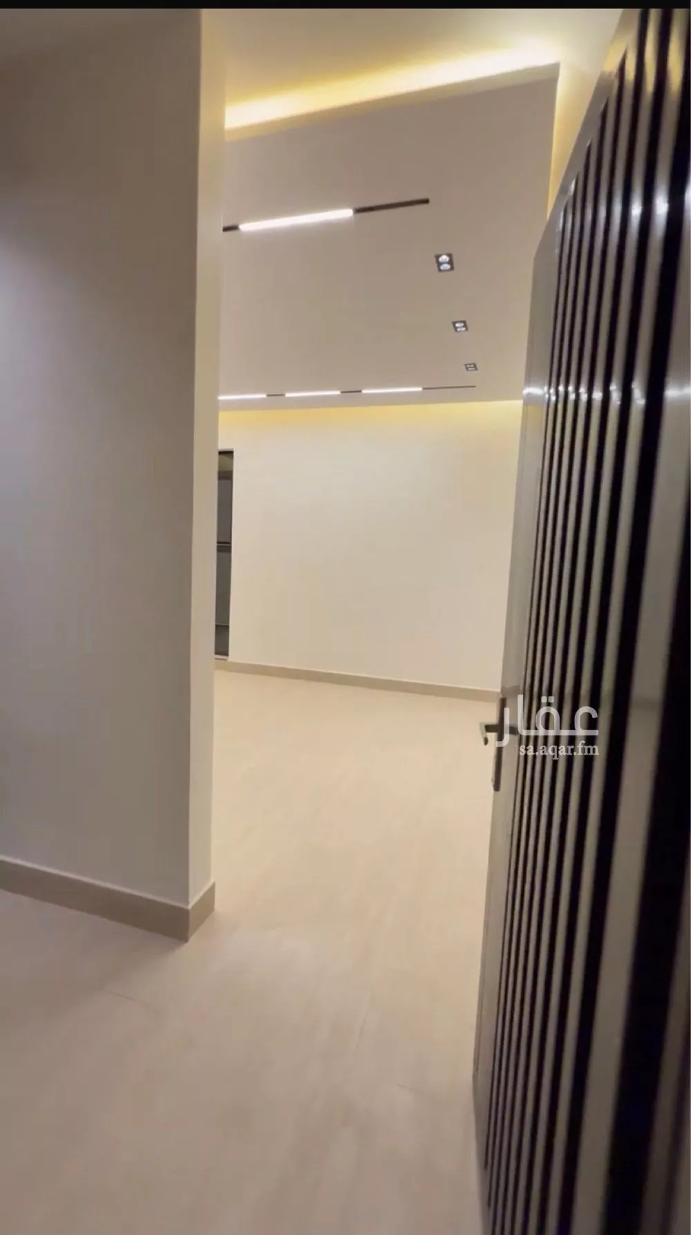 فيلا 6 غرف في الشرق 3