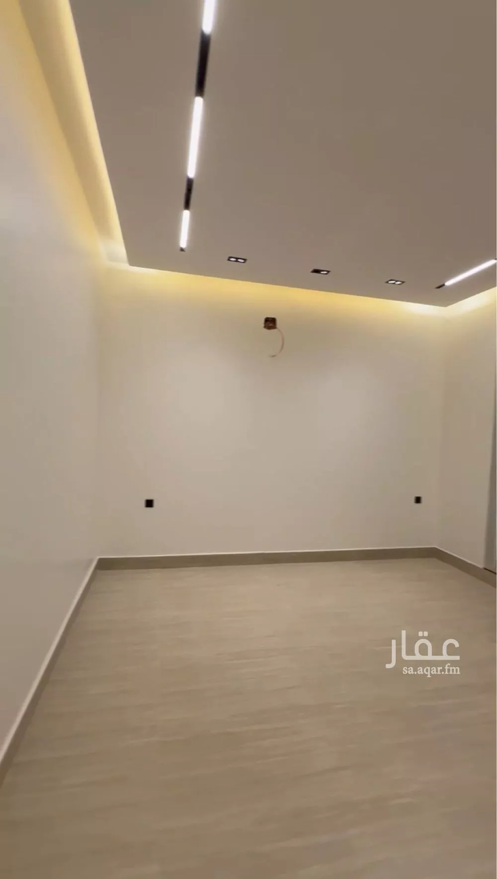 فيلا 6 غرف في الشرق 4