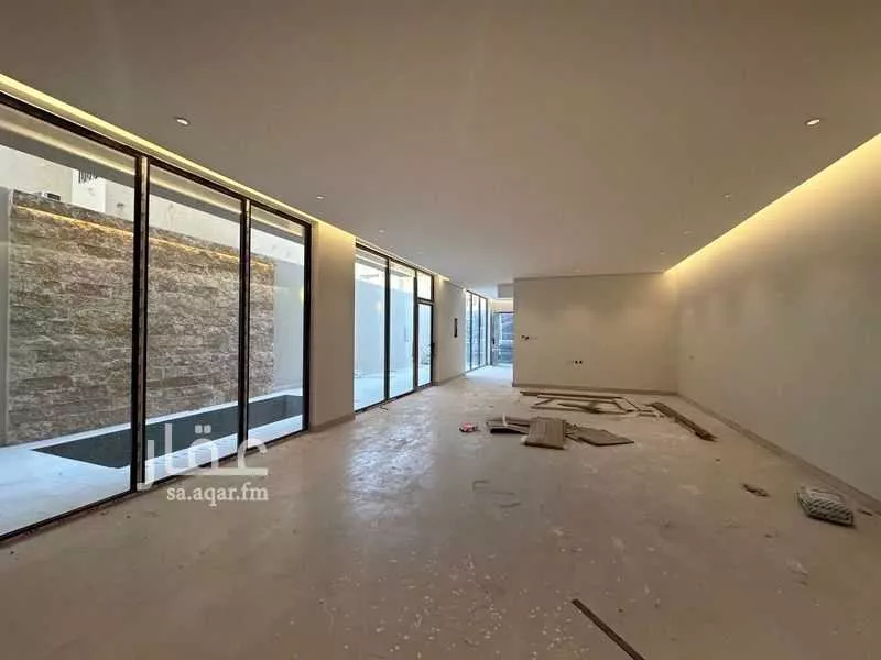 فيلا 4 غرف في الملقا 15