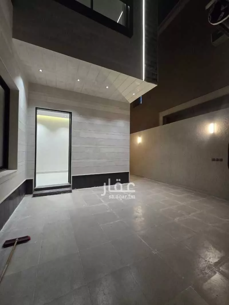 9 bedroom villa in Al Rimal 2