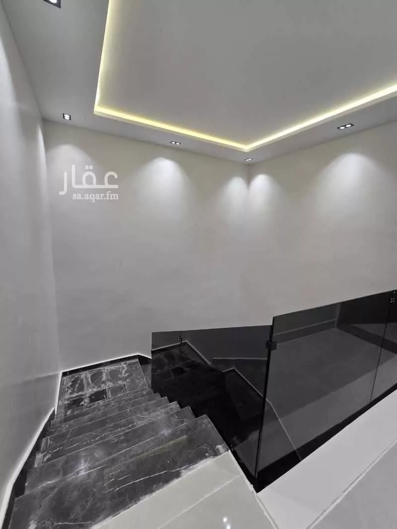 9 bedroom villa in Al Rimal 11