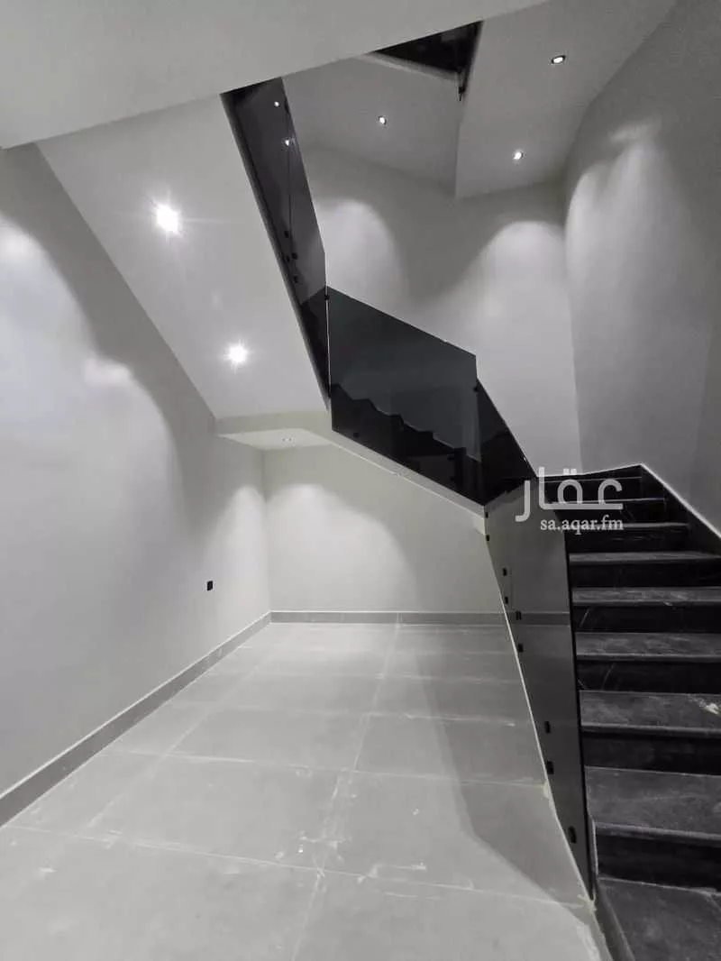 9 bedroom villa in Al Rimal 25