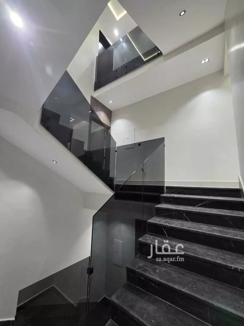 9 bedroom villa in Al Rimal 31
