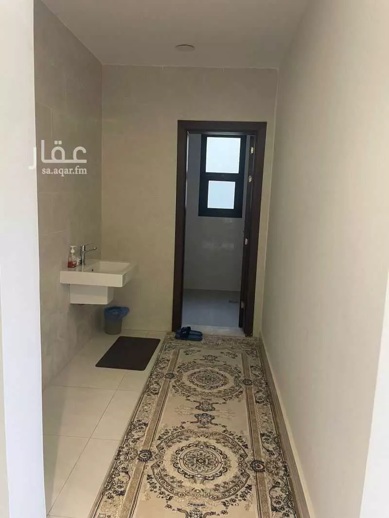 5 bedroom villa in Al Janadriyah 11