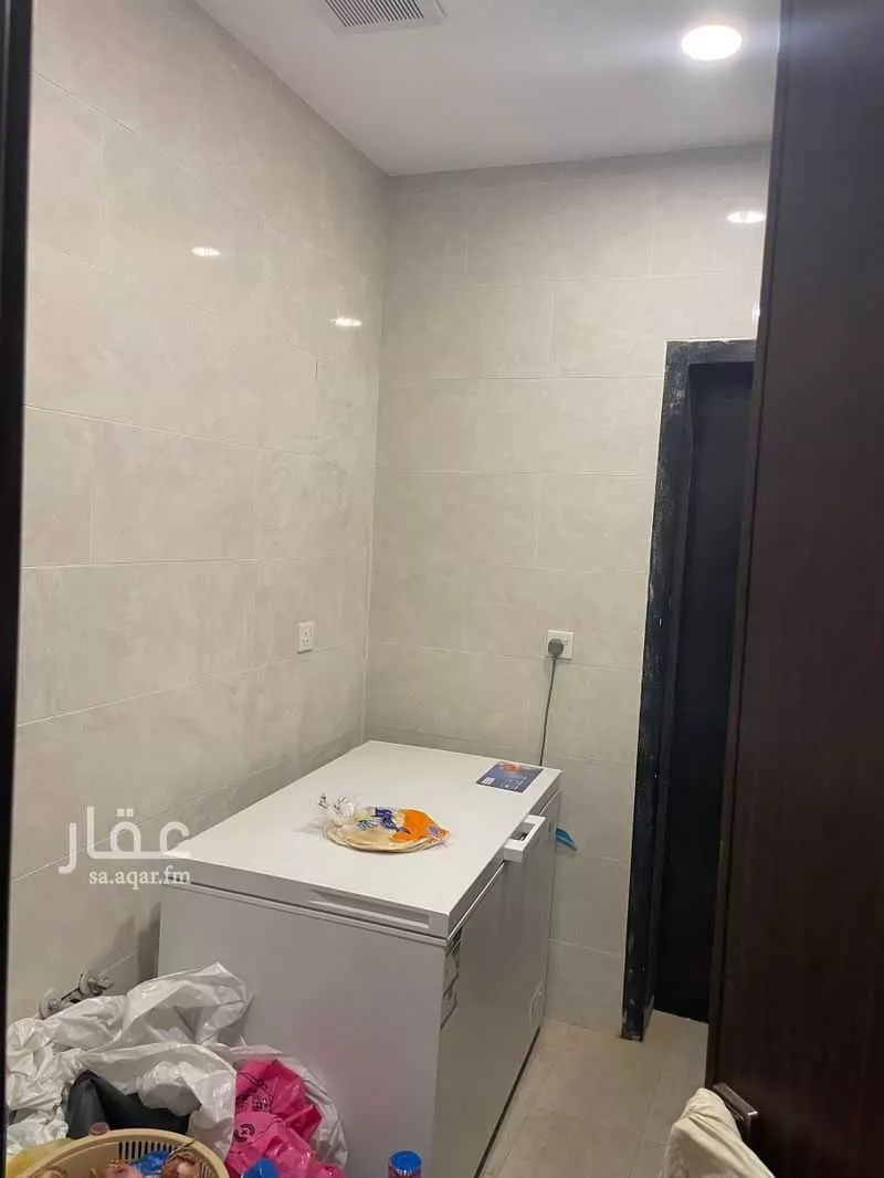 5 bedroom villa in Al Janadriyah 15