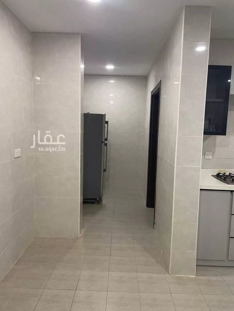 5 bedroom villa in Al Janadriyah 16