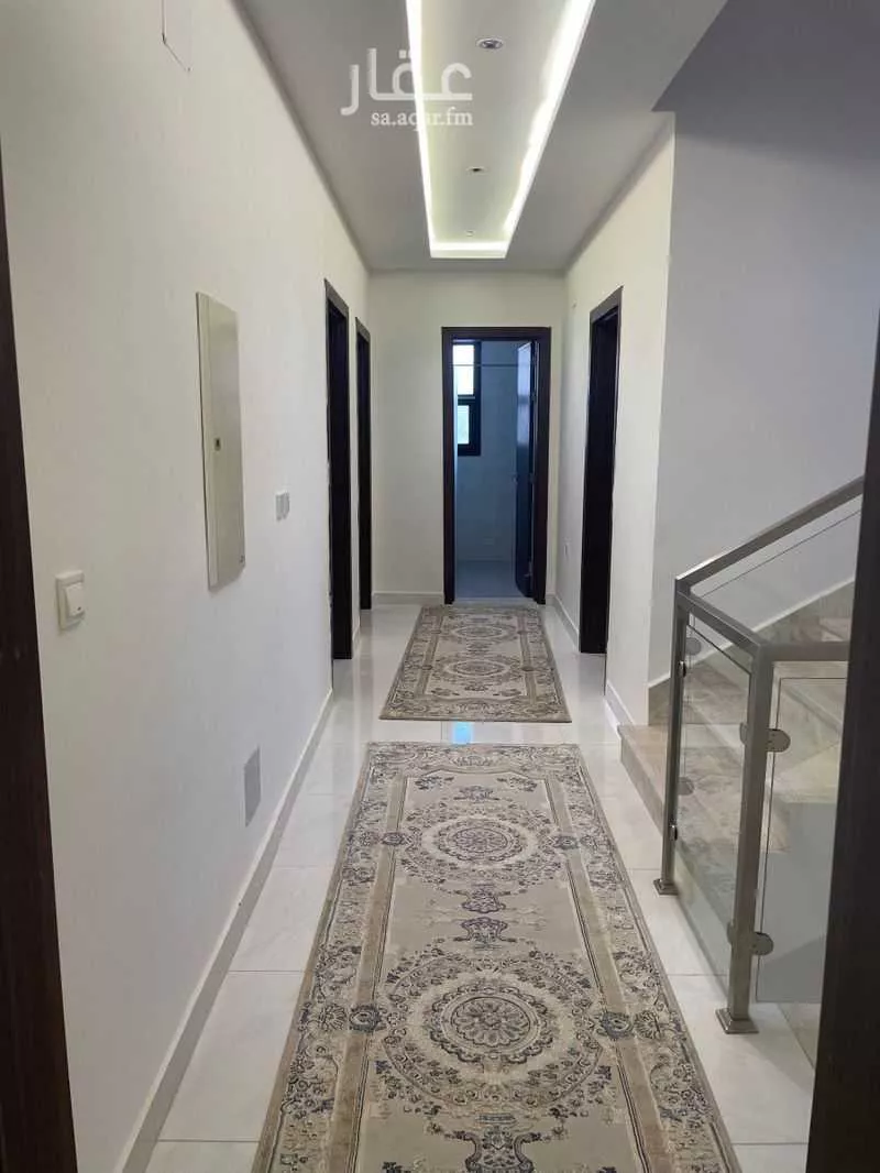 5 bedroom villa in Al Janadriyah 29