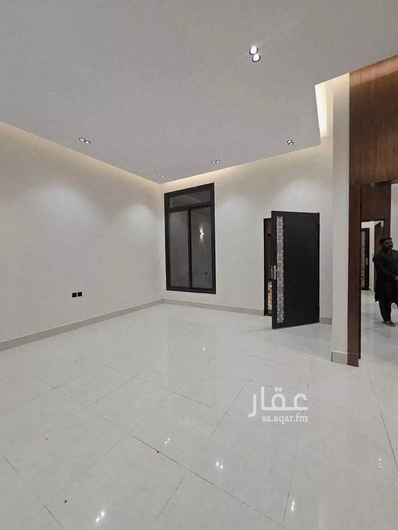 5 bedroom villa in Tuwaiq 4