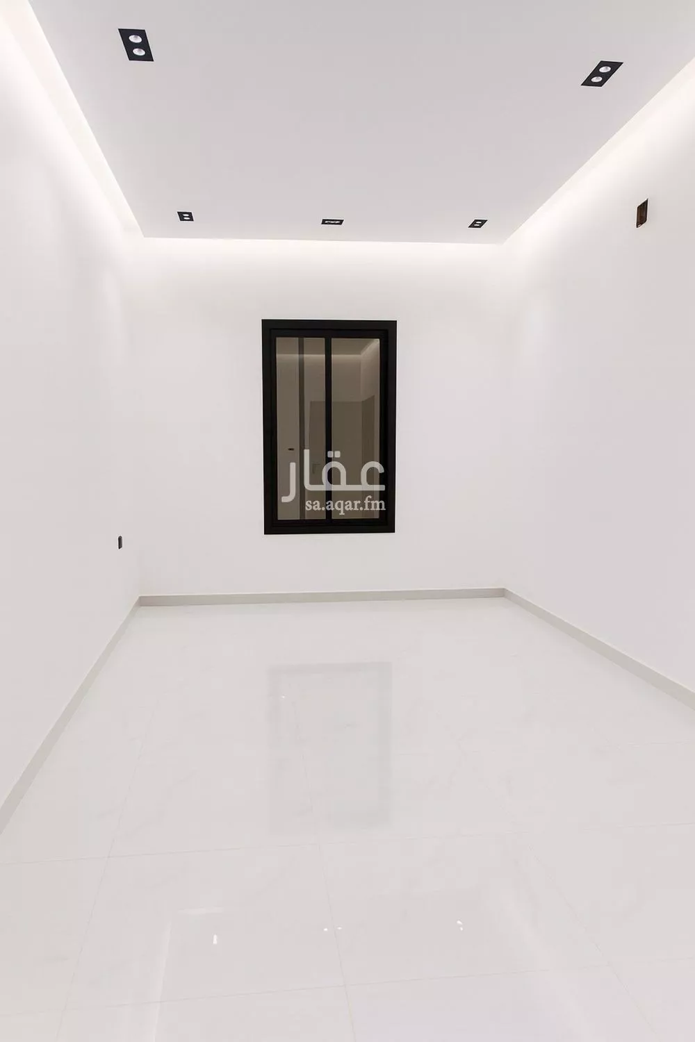 5 bedroom villa in Al Janadriyah 2
