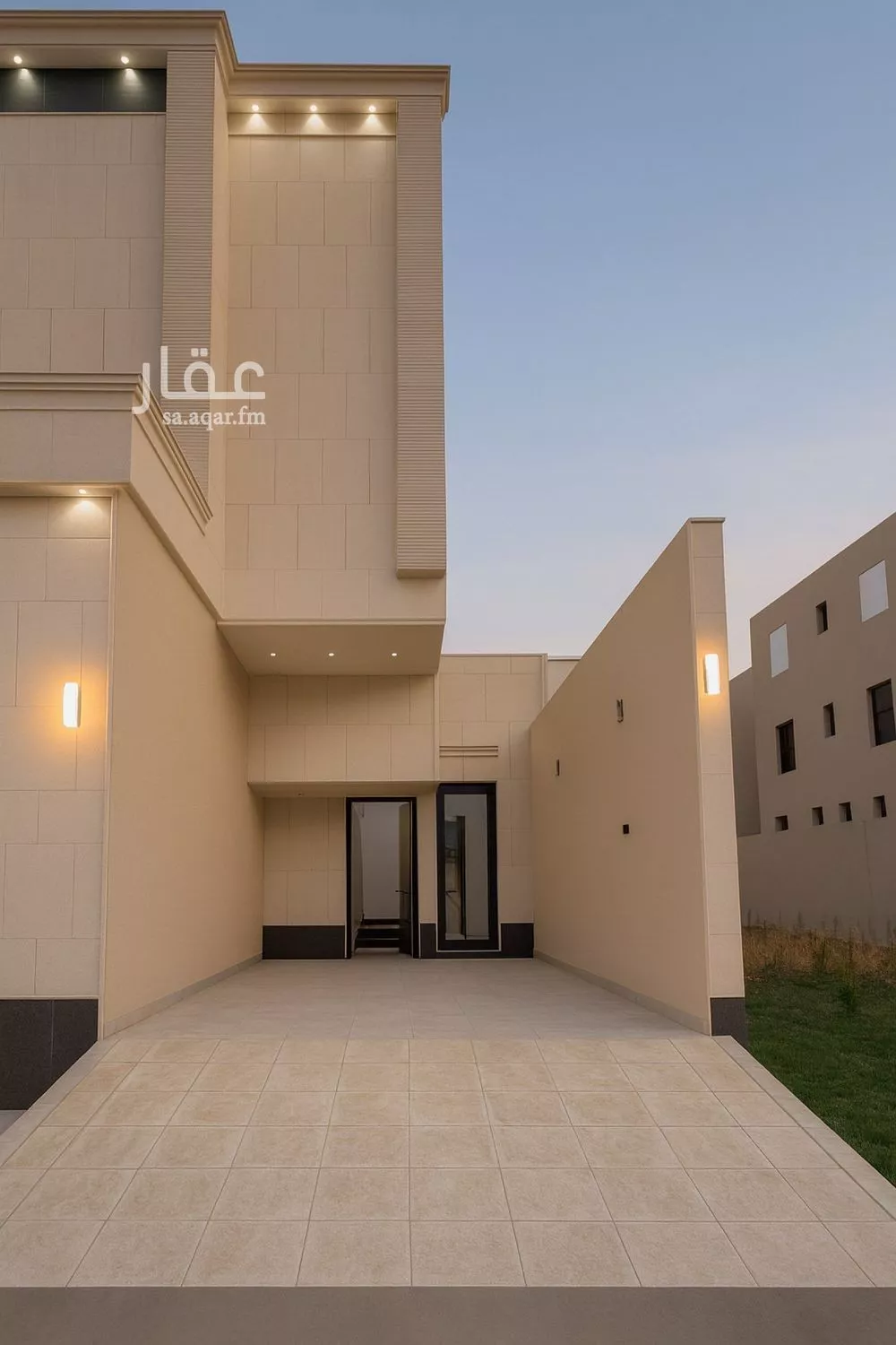 5 bedroom villa in Al Janadriyah 5