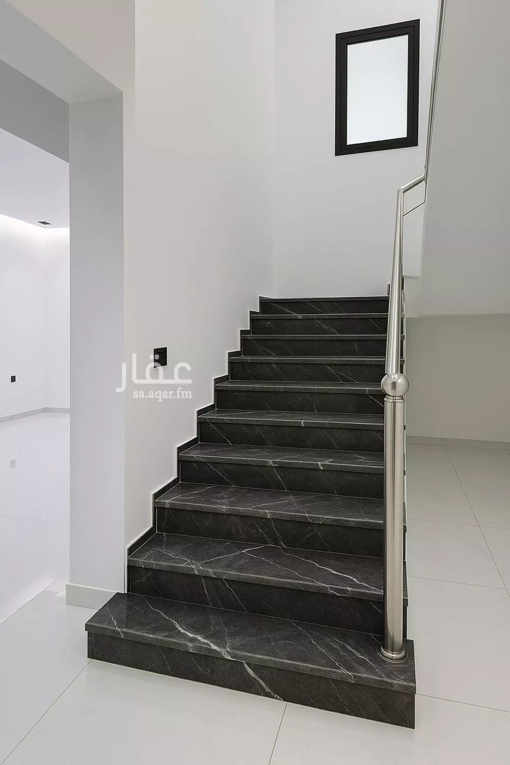 5 bedroom villa in Al Janadriyah 8