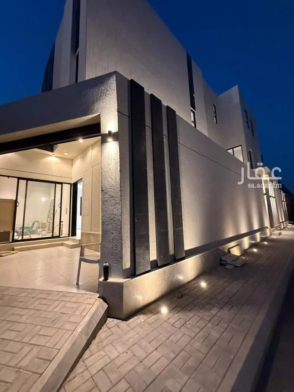 5 bedroom villa in Al Janadriyah 6