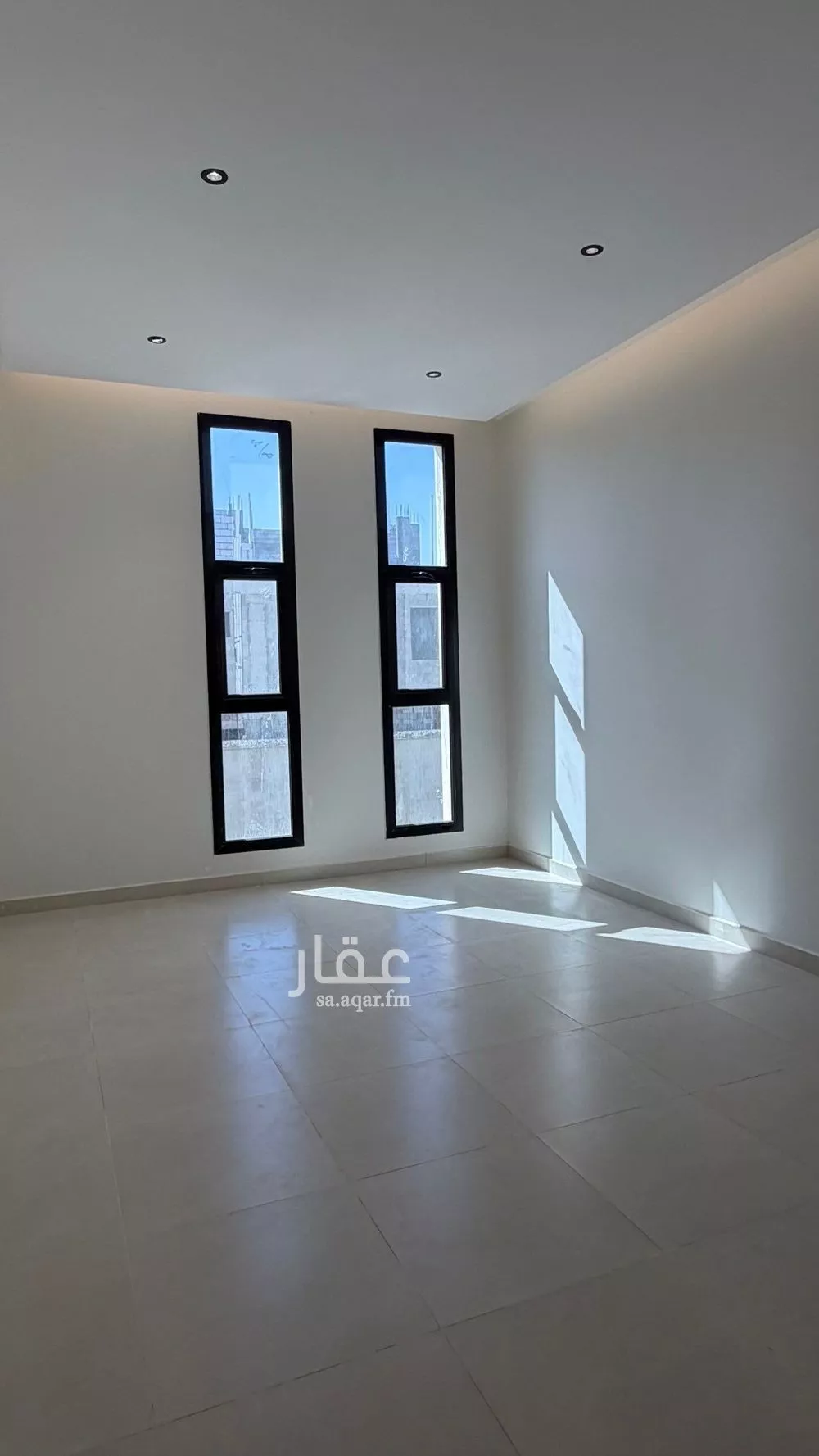 فيلا 7 غرف في عكاظ 13