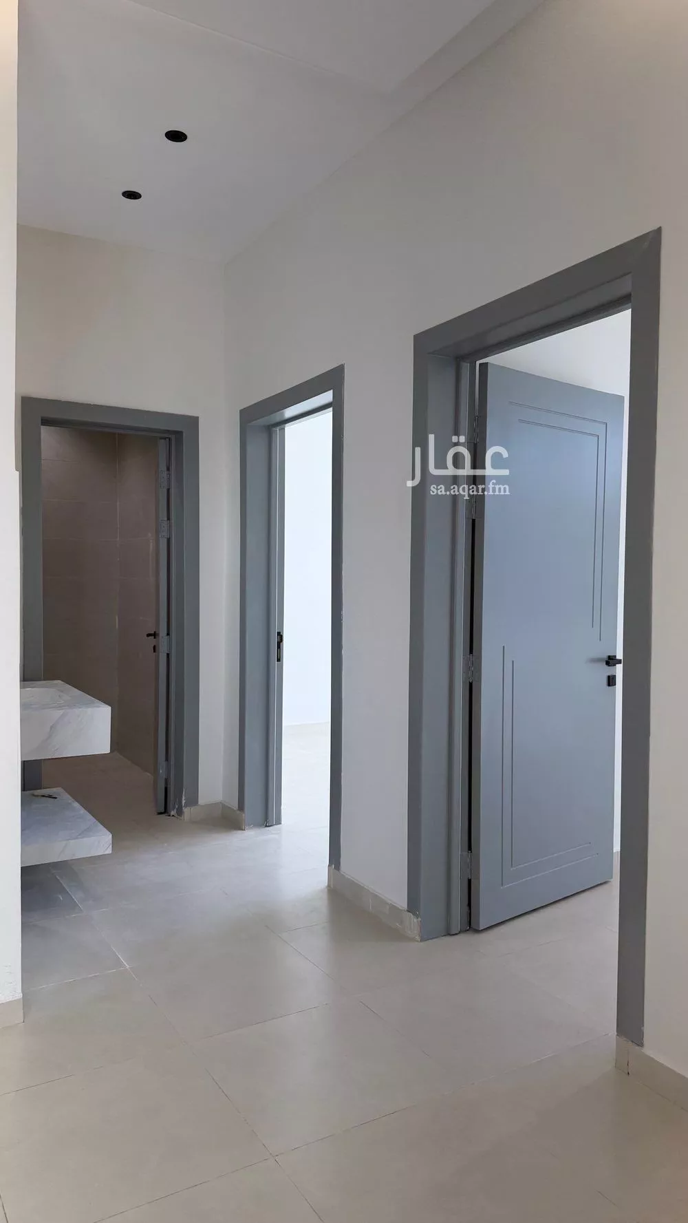 فيلا 7 غرف في عكاظ 9