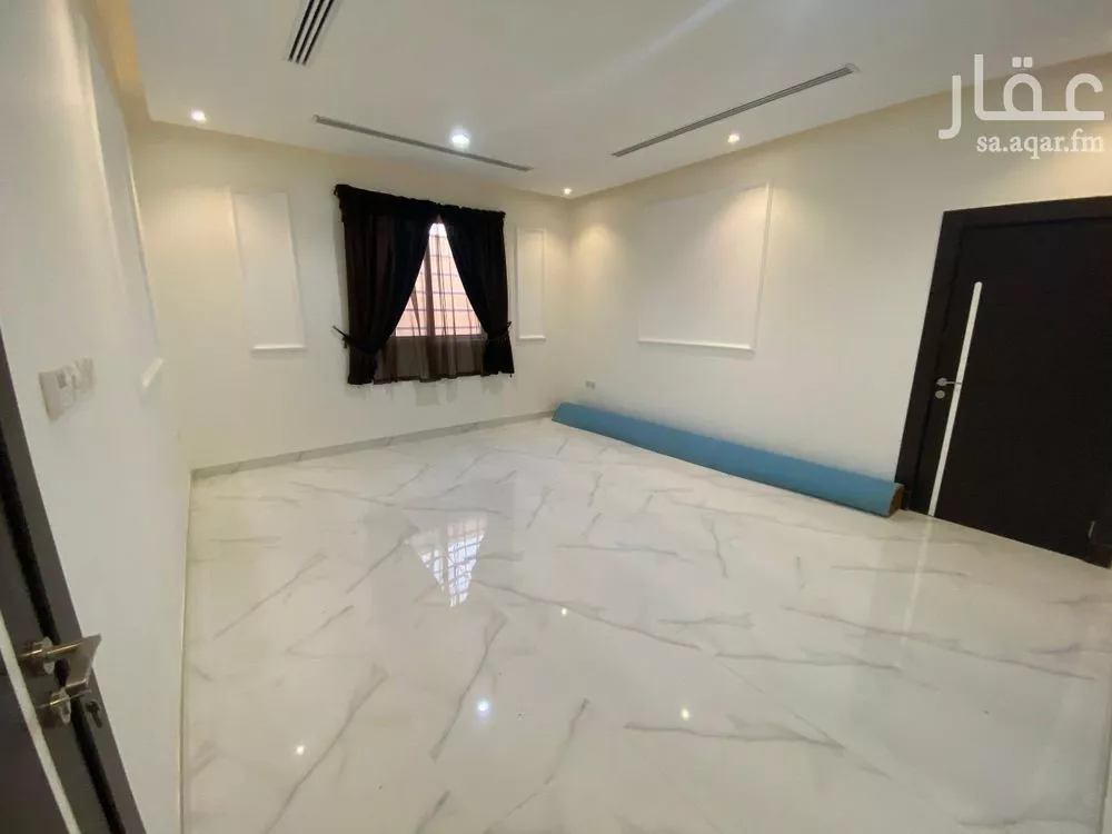 6 bedroom villa in Al Narjis 4