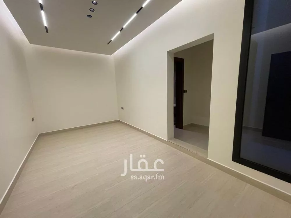 فيلا 3 غرف في العارض 5