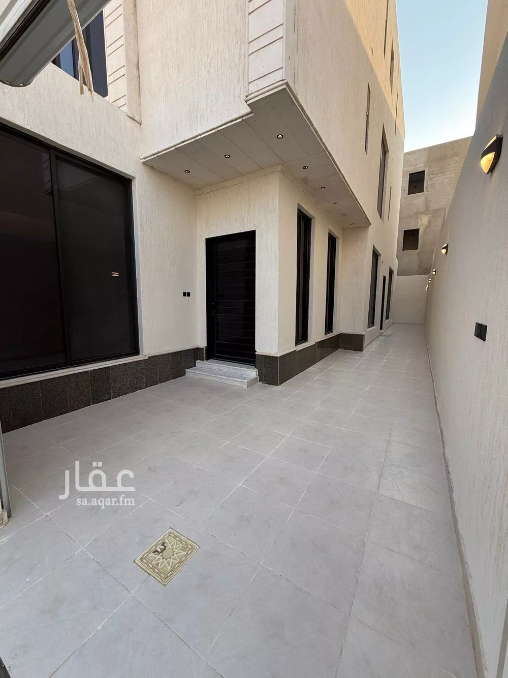 6 bedroom apartment in Al Janadriyah 7