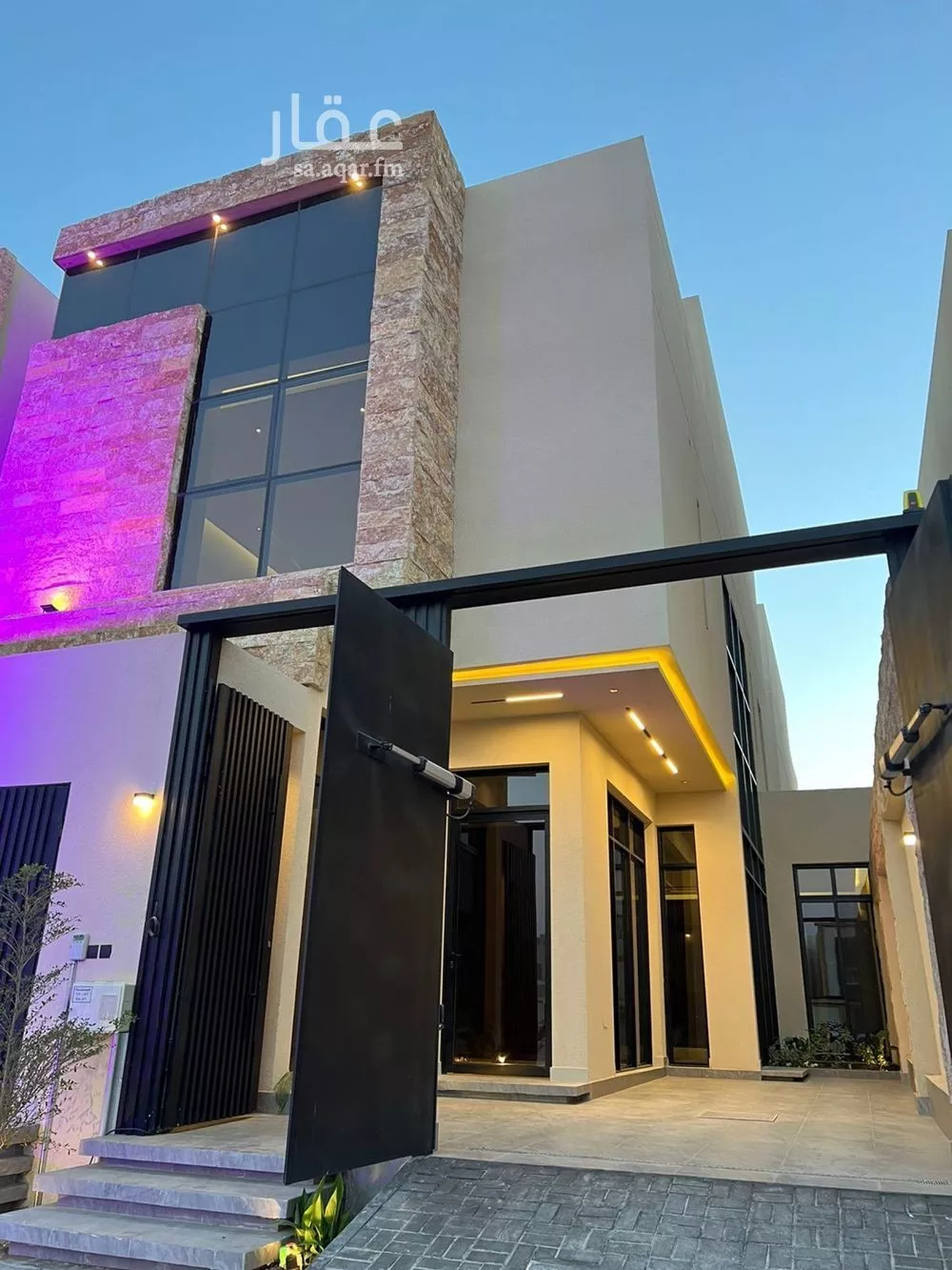 4 bedroom villa in Al Narjis 13