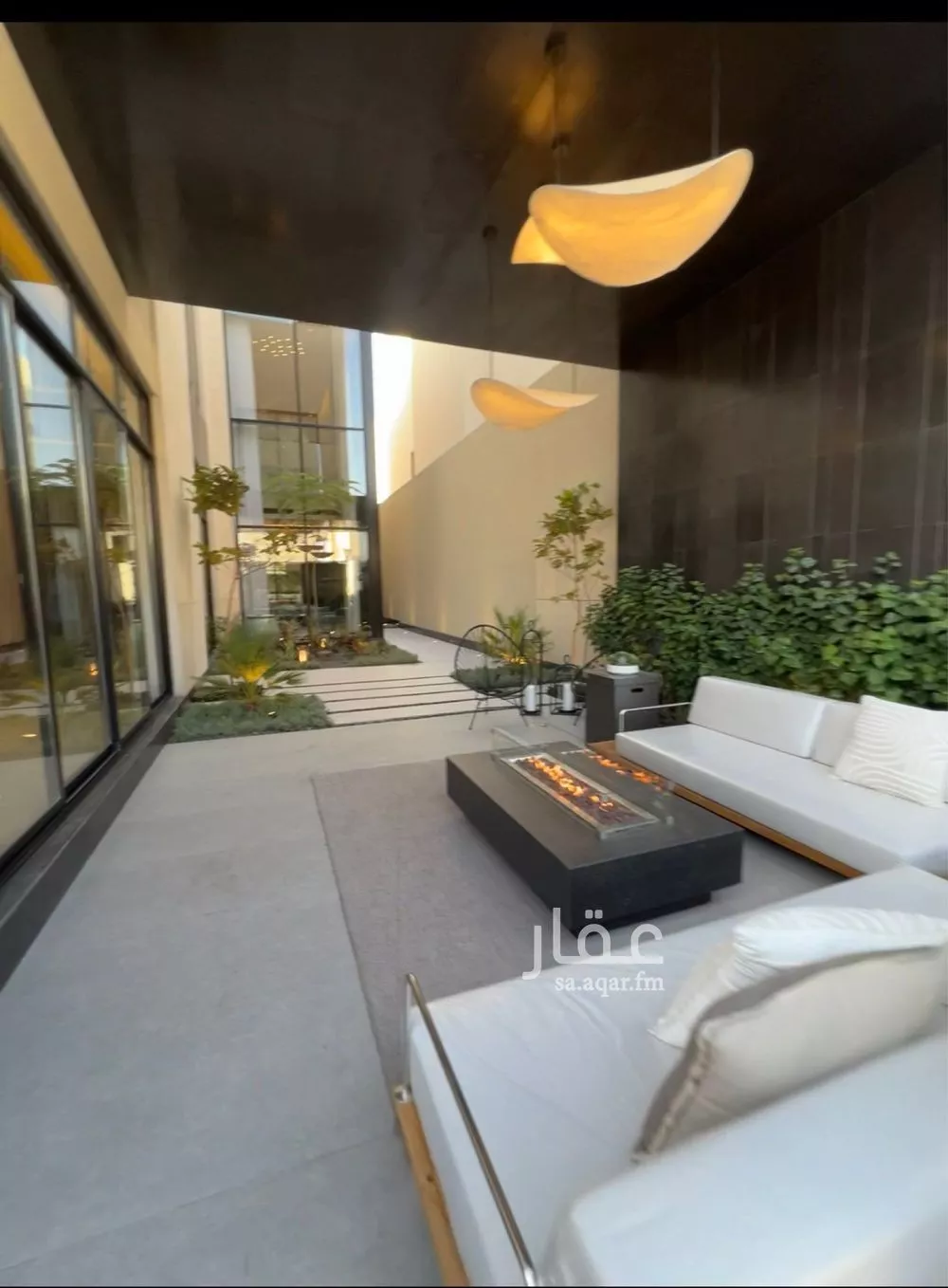 6 bedroom villa in Al Malqa 12