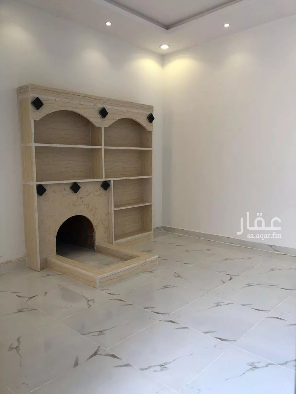5 bedroom villa in Al Rimal 9