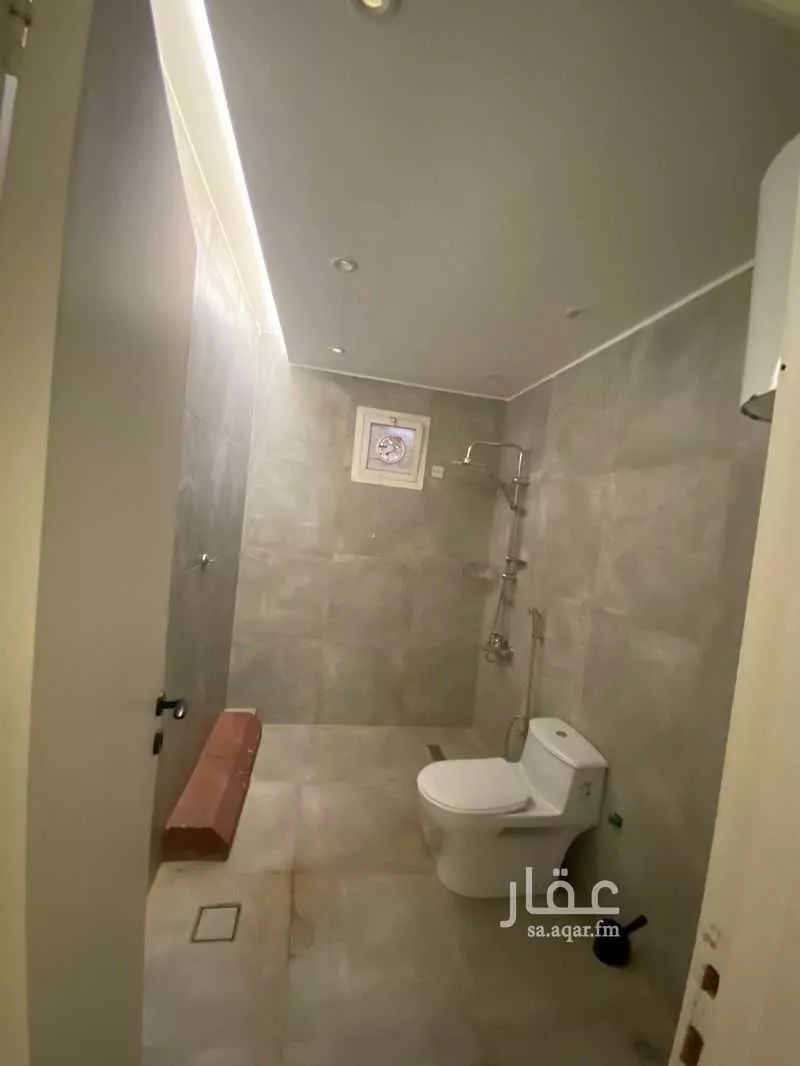 8 bedroom villa in Al Aqiq 14