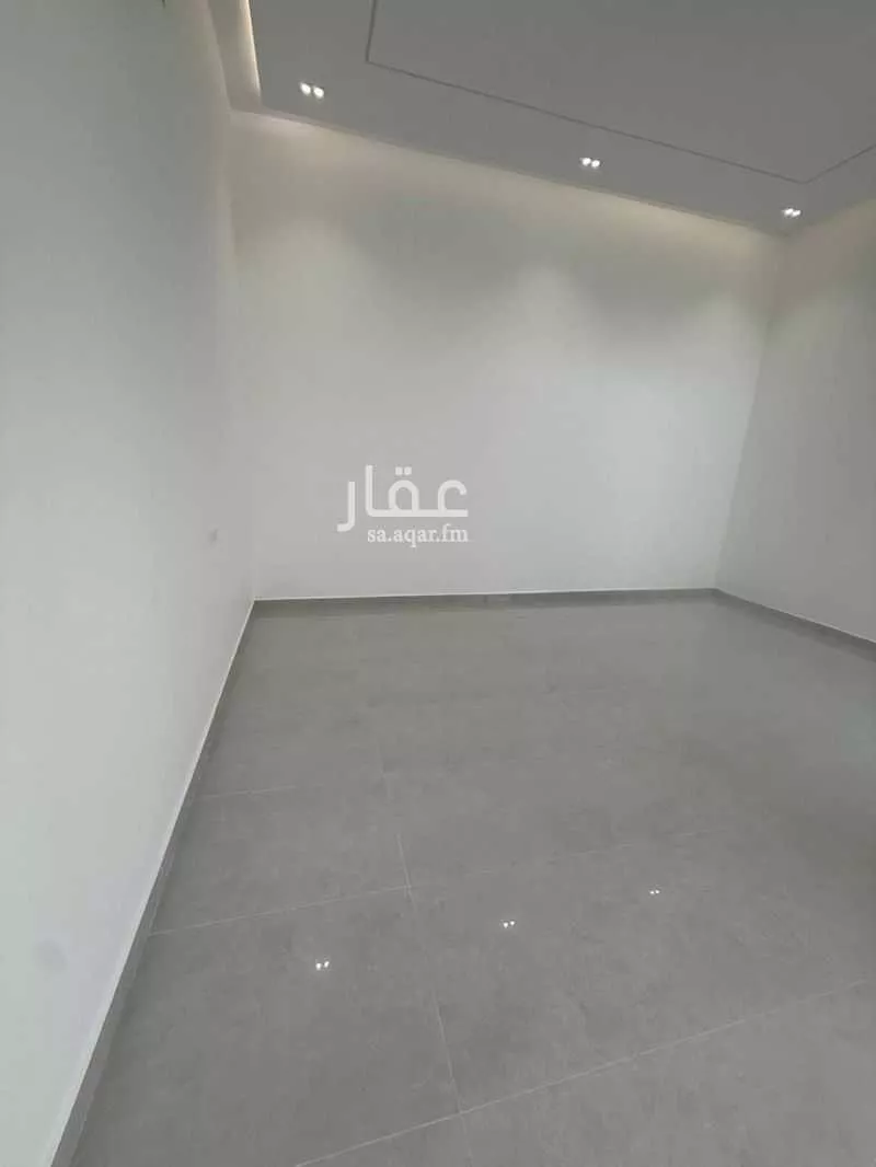 10 bedroom apartment in Al Maizilah 5