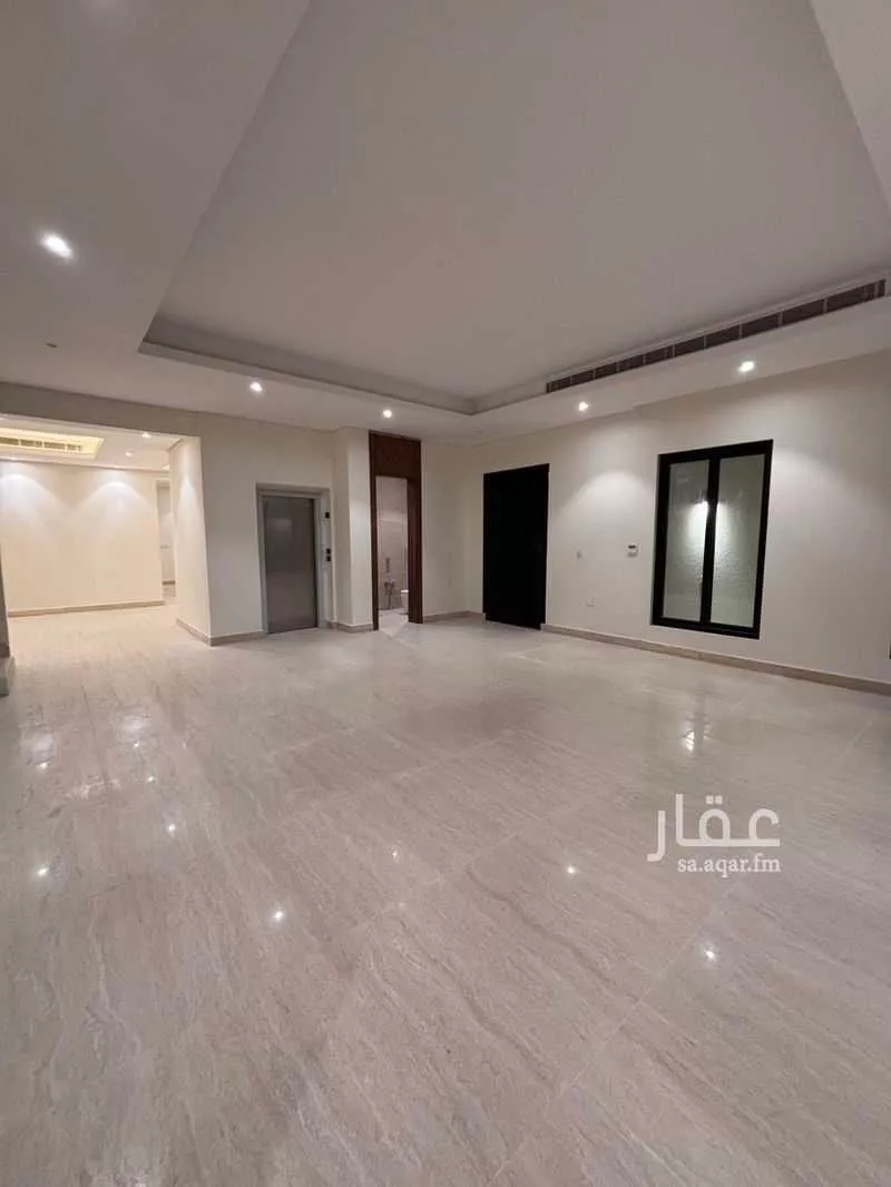 فيلا 5 غرف في الملقا 13