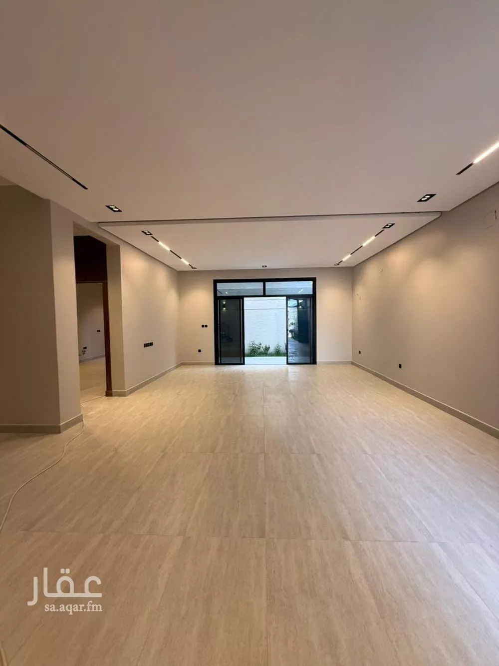 5 bedroom villa in Al Rimal 9