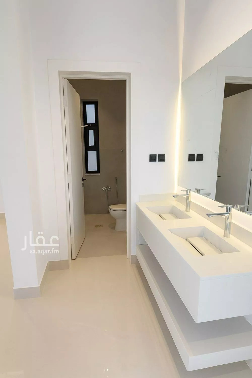 6 bedroom apartment in Al Janadriyah 2