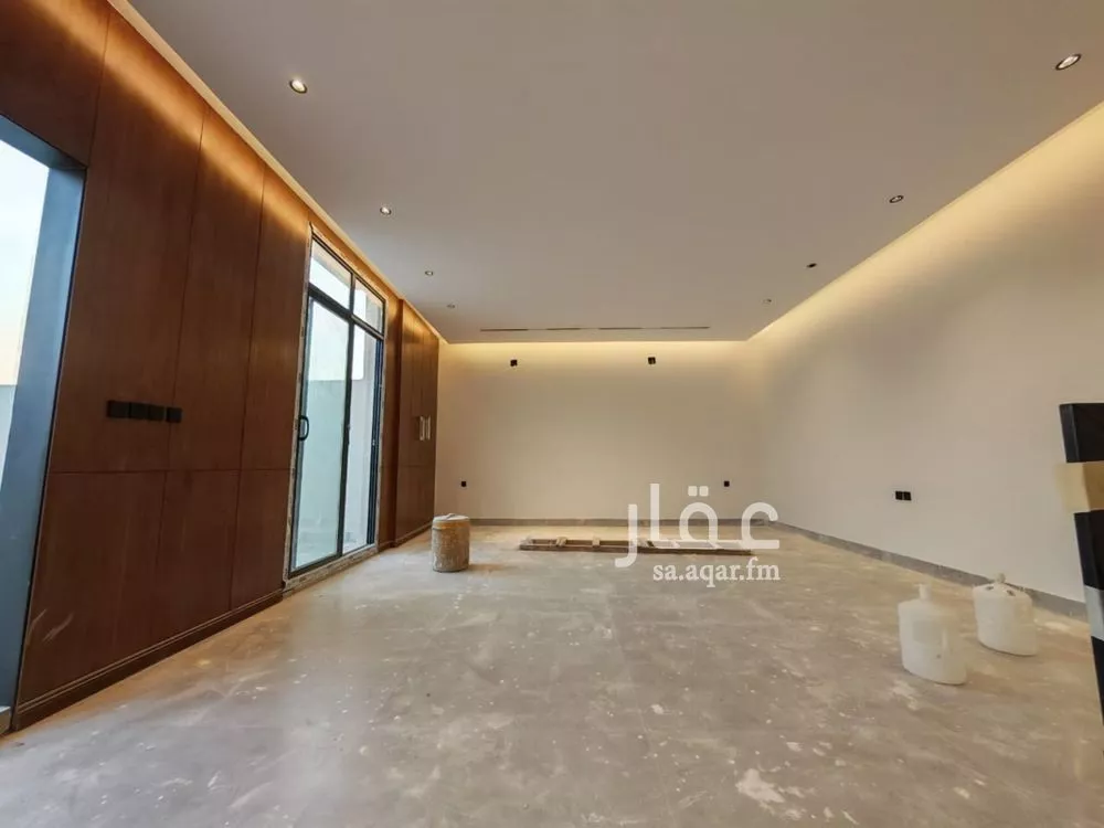 4 bedroom duplex in Al Narjis 8