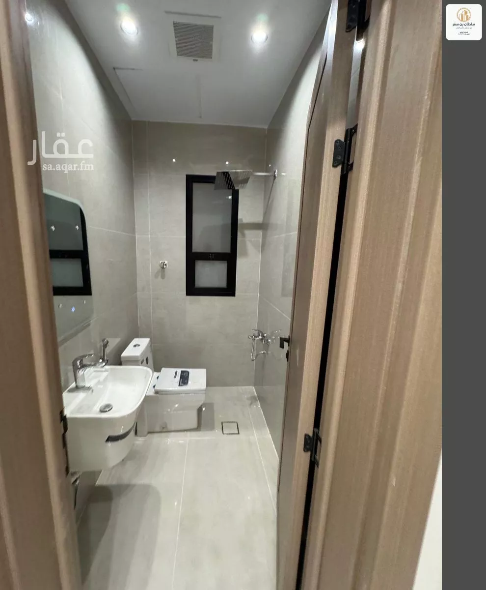 فيلا 12 غرف في الشرق 11