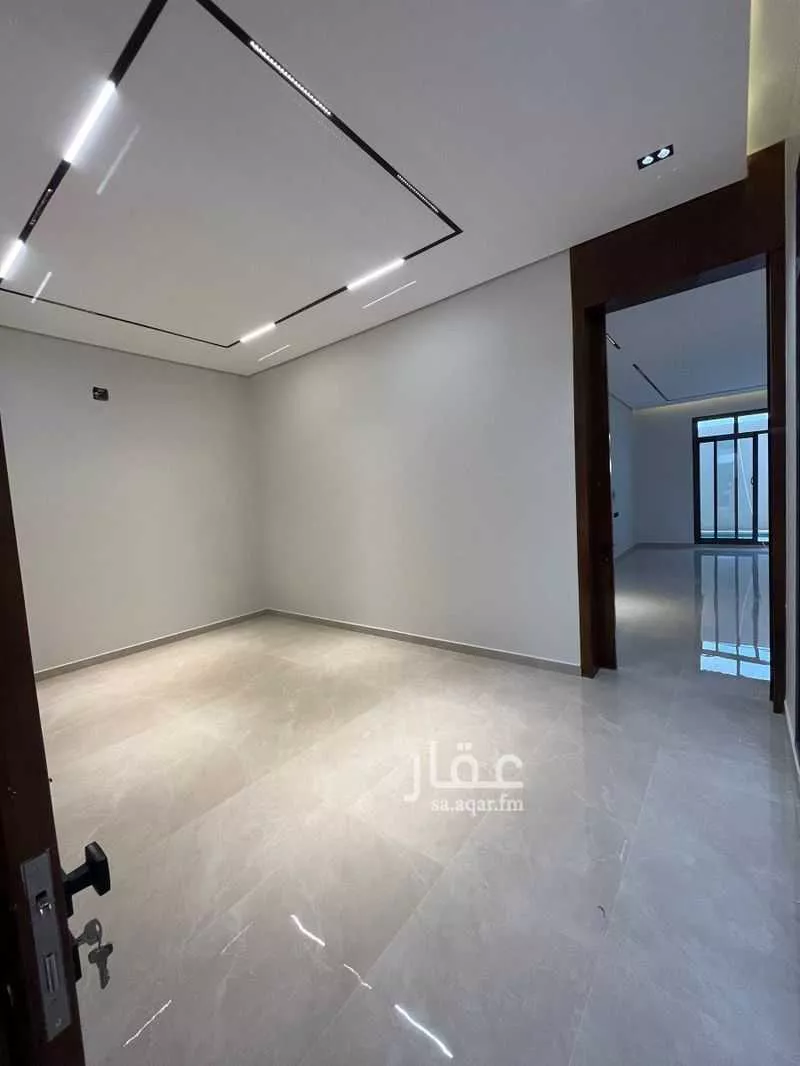 فيلا 5 غرف في الرمال 10