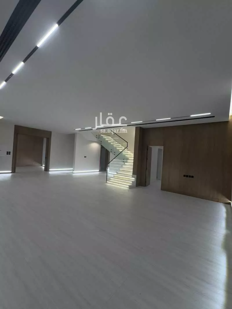 5 bedroom villa in Al Aridh 7