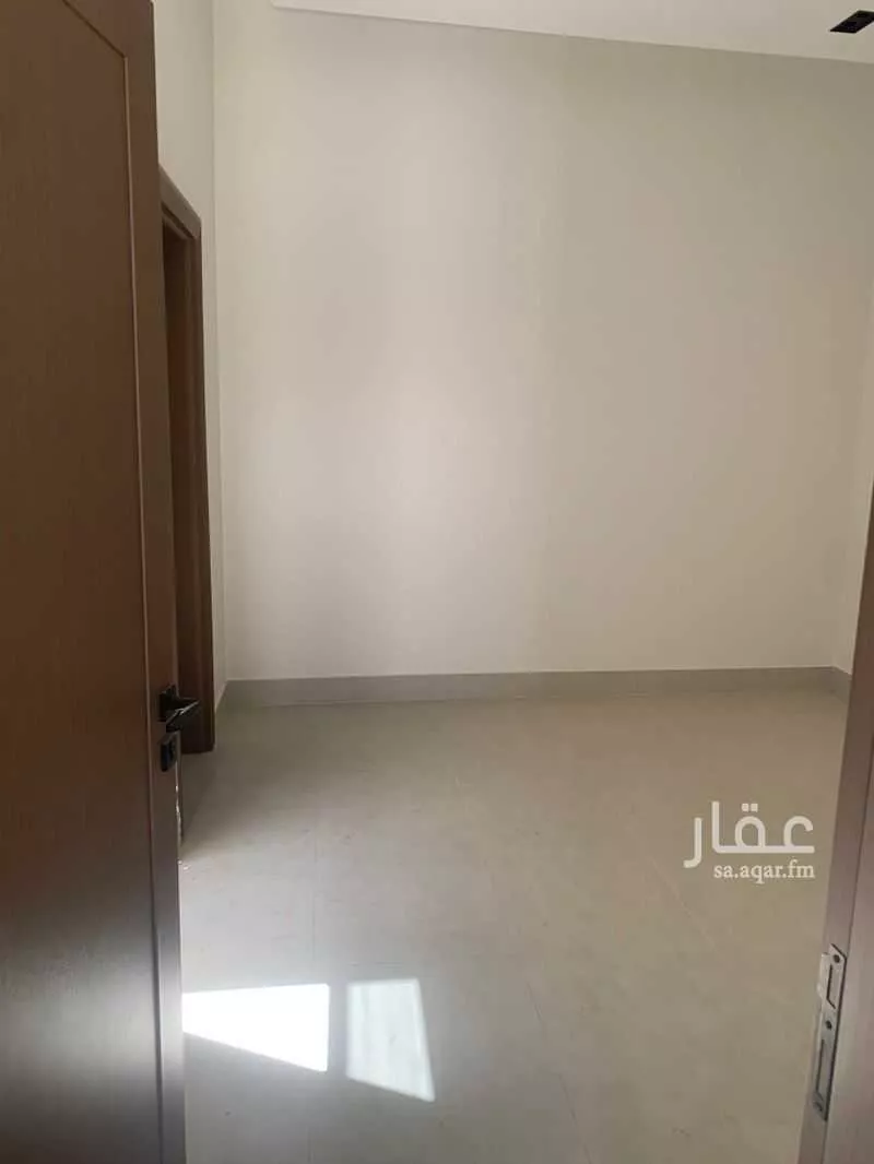 9 bedroom villa in Al Yarmouk 6