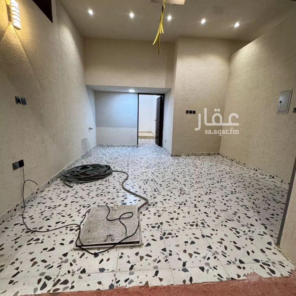 فيلا 5 غرف في بدر 13