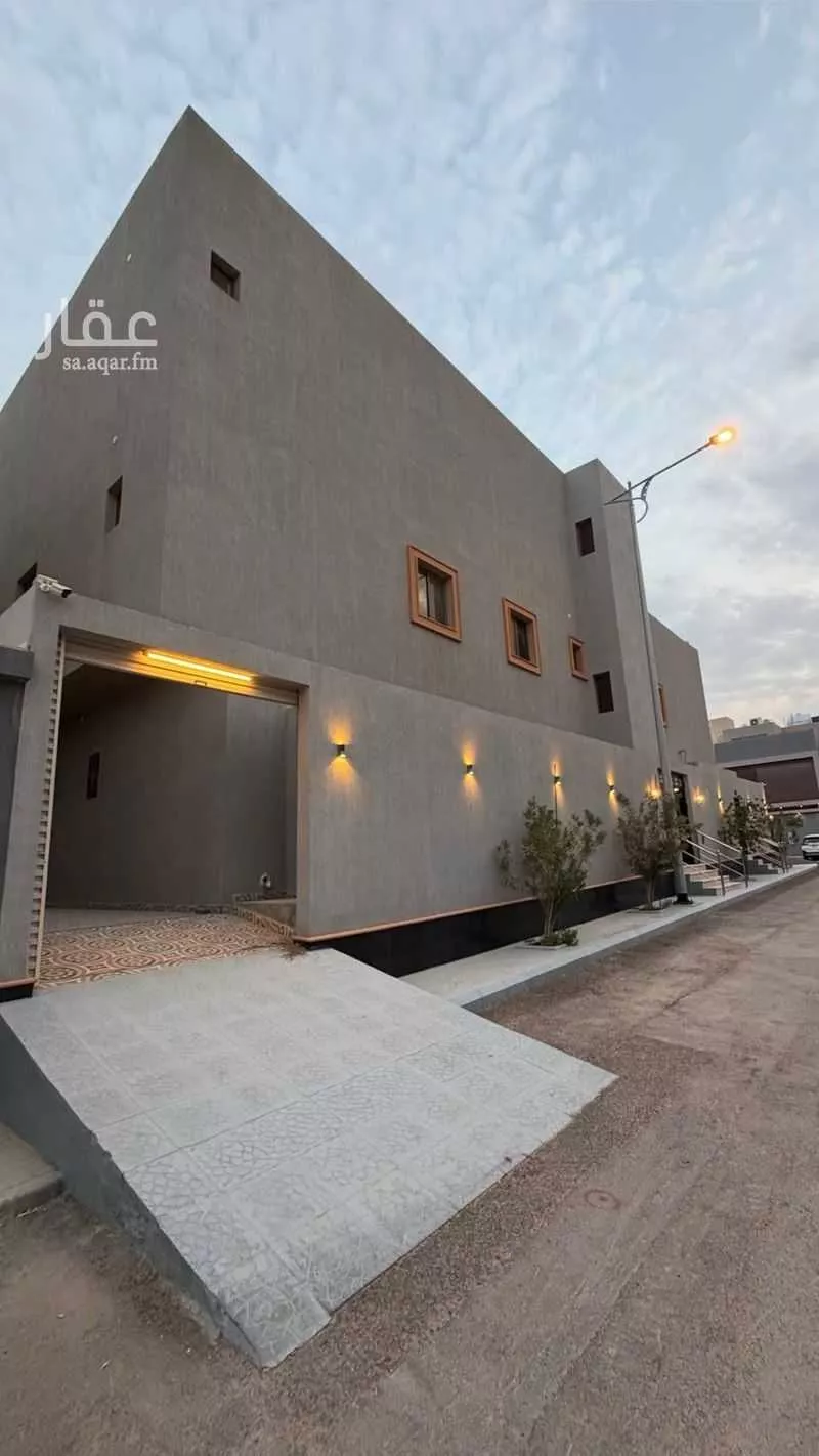 3 bedroom villa in Al Qairawan, Riyadh 24