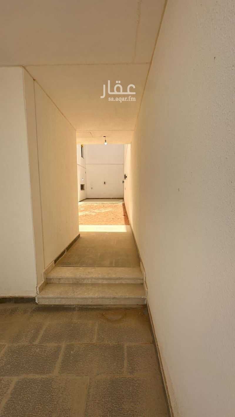 5 bedroom villa in Riyadh 14