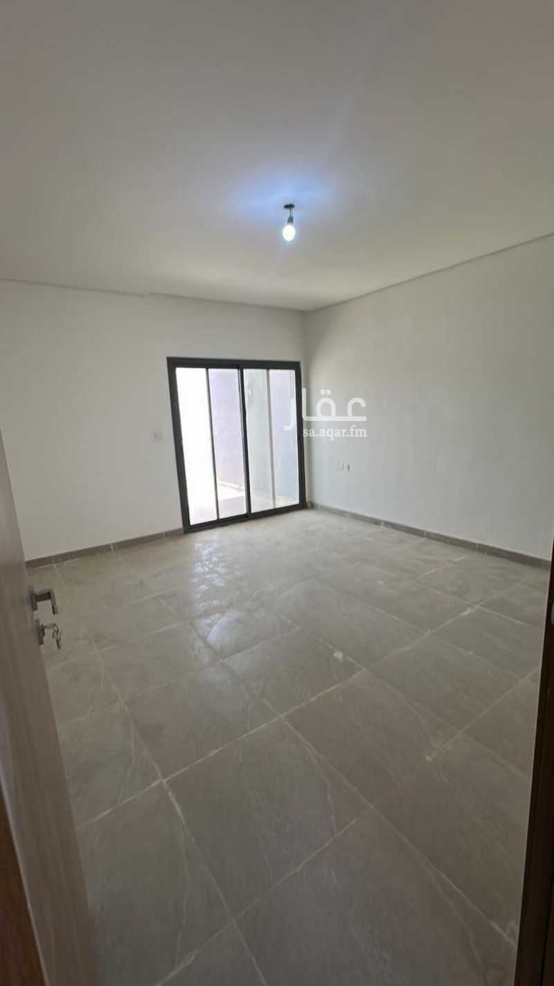 5 bedroom villa in Riyadh 9