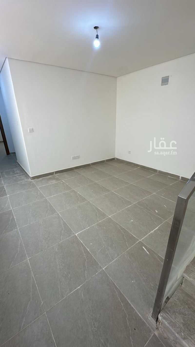 5 bedroom villa in Riyadh 10