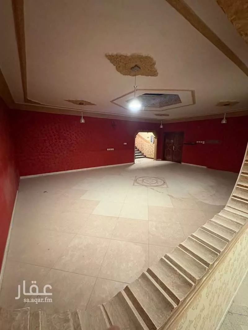 8 bedroom villa in Al Rawdah 8
