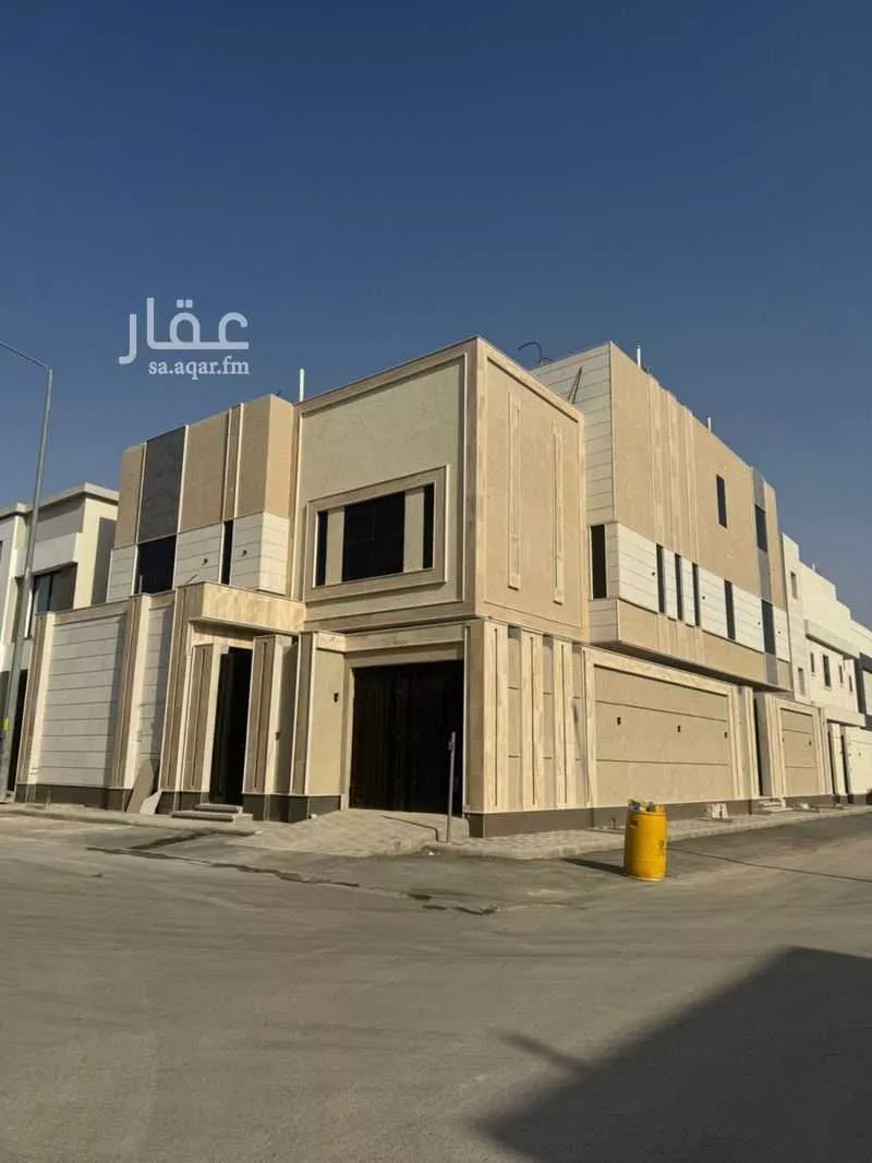 7 bedroom villa in Al Rimal 9