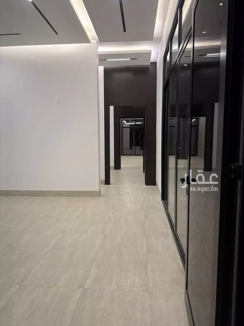 6 bedroom villa in Al Khaleej 3