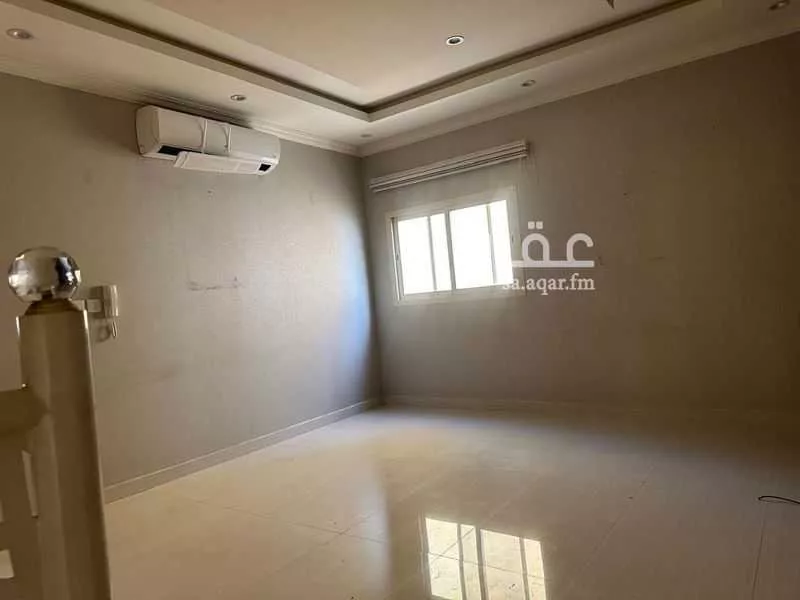5 bedroom villa in Al Yasmin 16